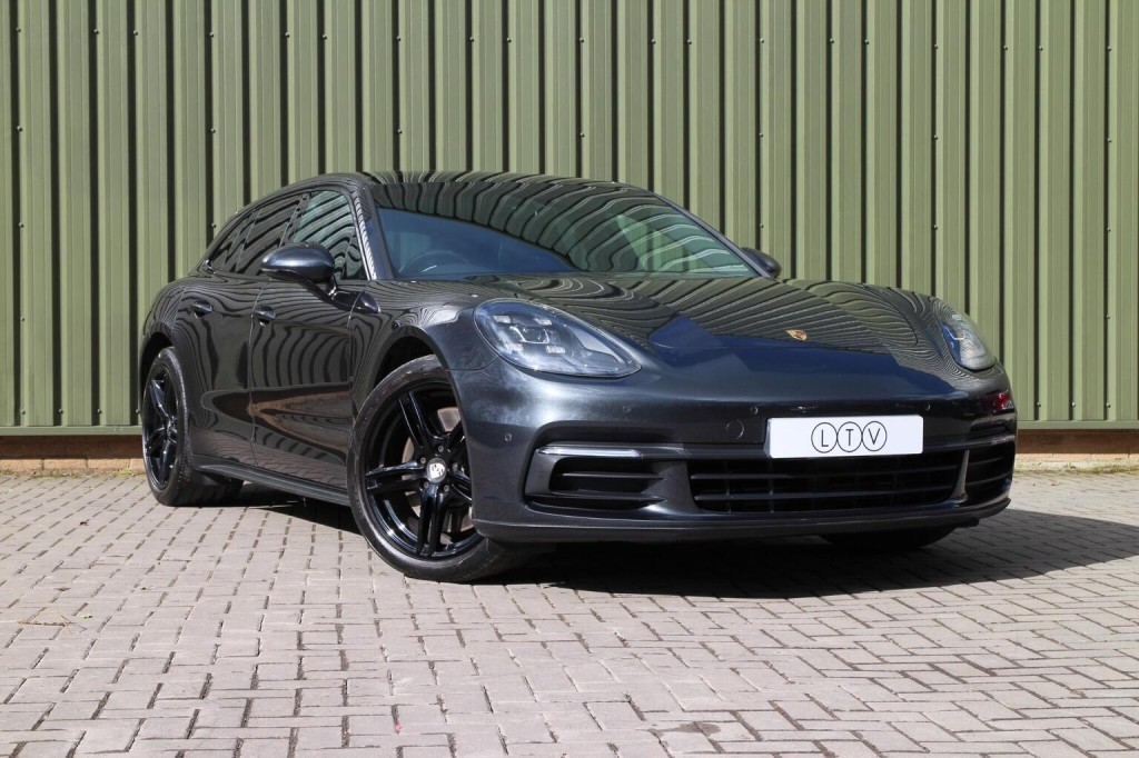 2017 Porsche Panamera