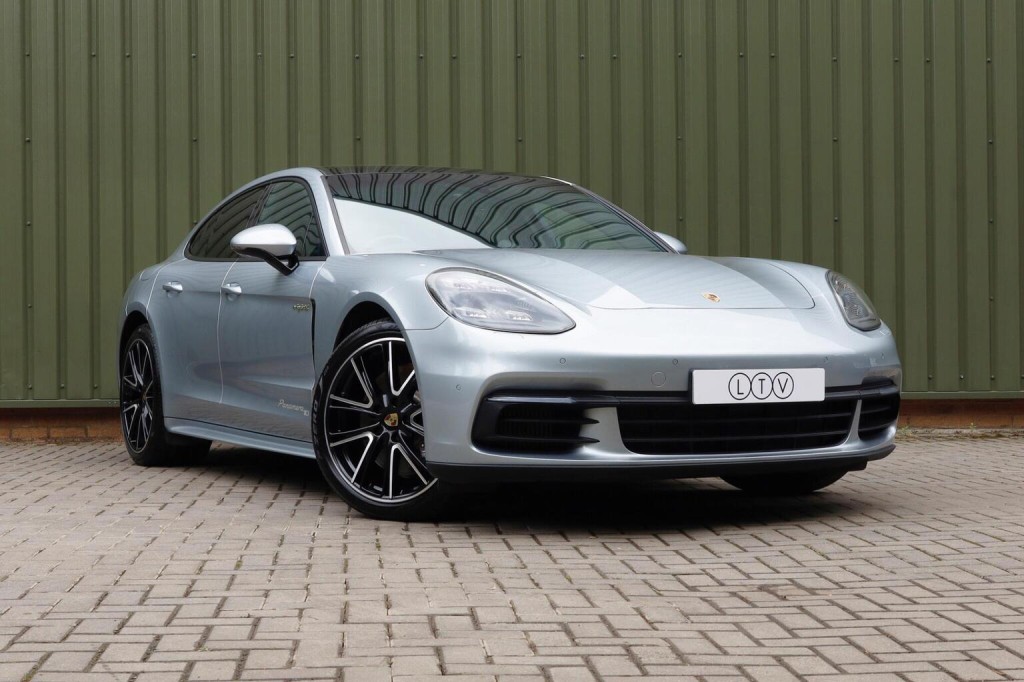 2020 Porsche Panamera